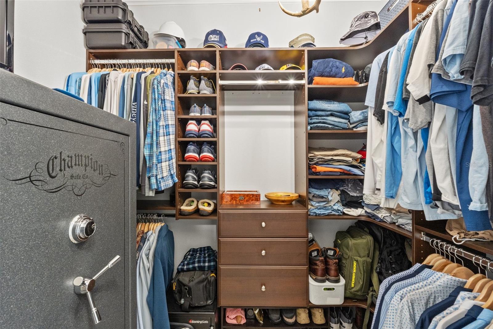 3925 1ST ST NE, ST PETERSBURG, FL, 33703