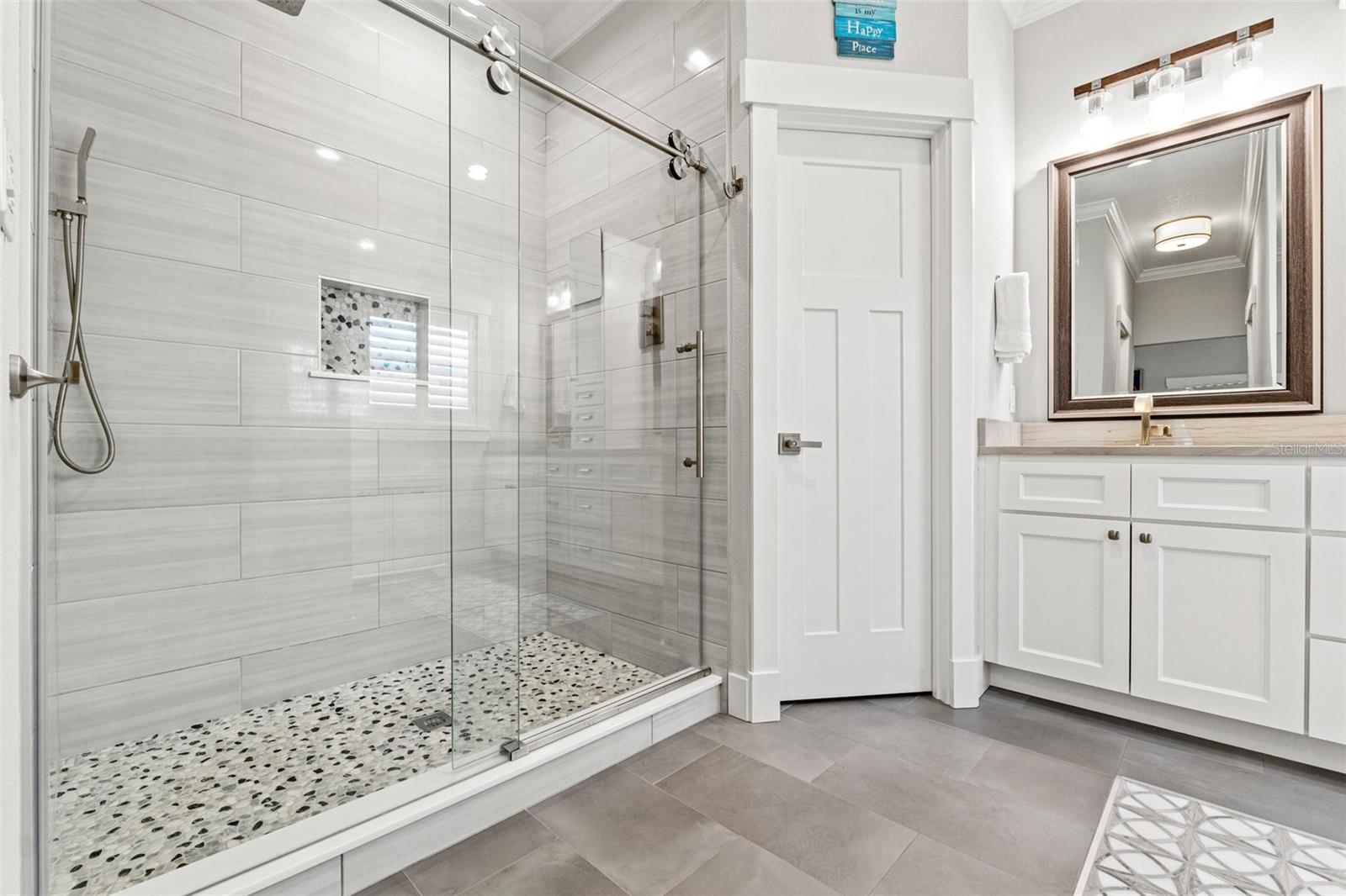 3925 1ST ST NE, ST PETERSBURG, FL, 33703