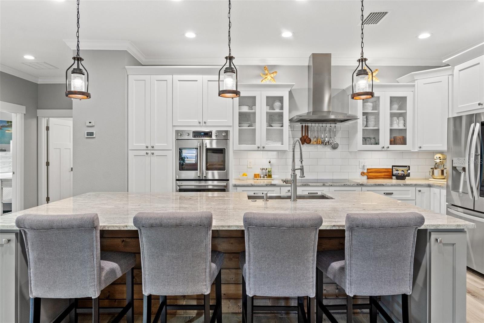 3925 1ST ST NE, ST PETERSBURG, FL, 33703