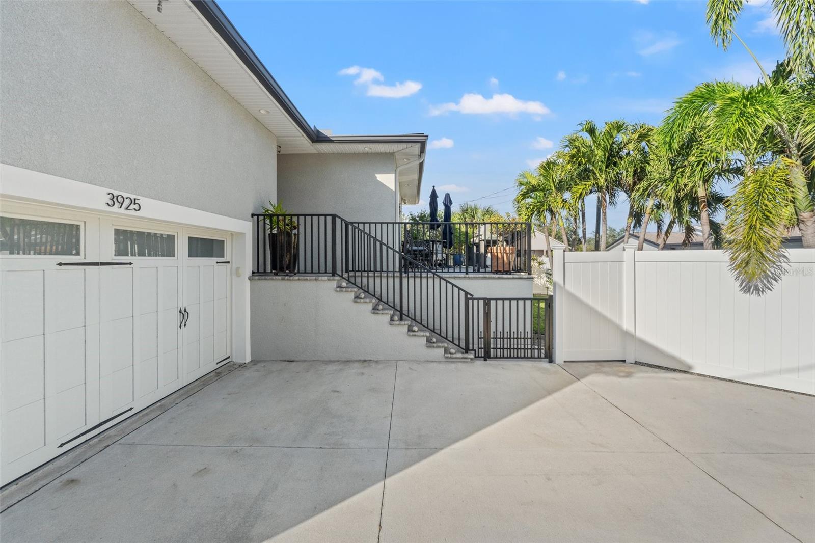 3925 1ST ST NE, ST PETERSBURG, FL, 33703