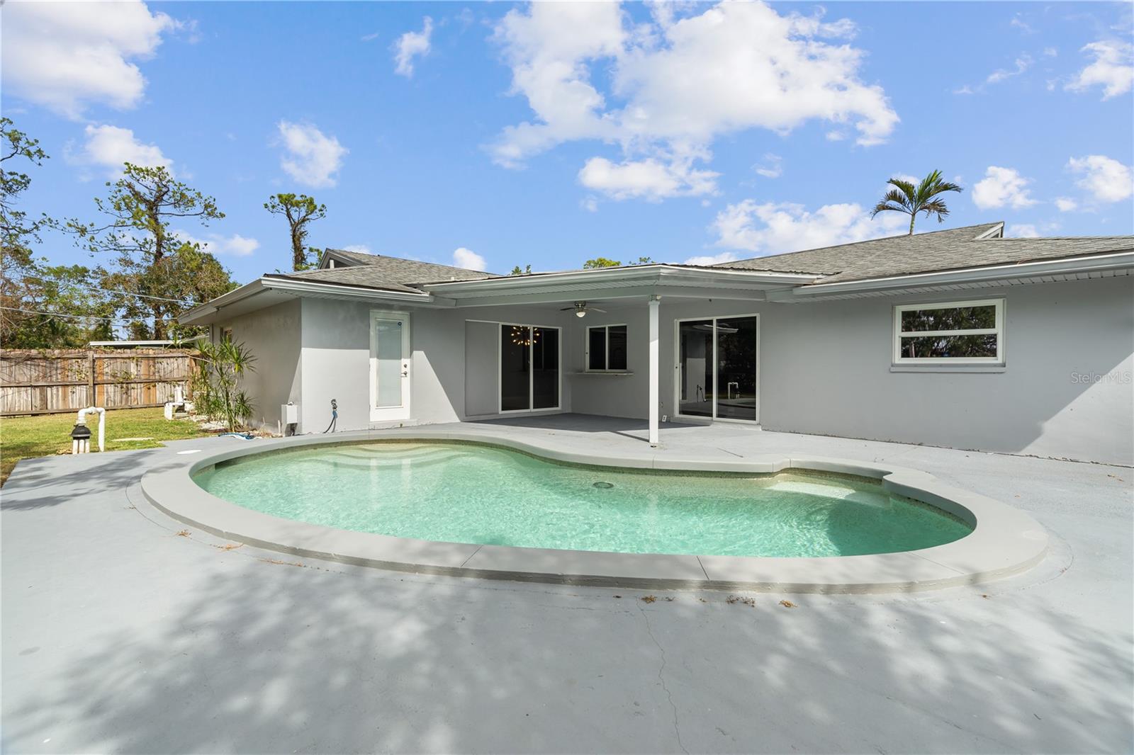 8707 CHATHAM ST, FORT MYERS, FL, 33907