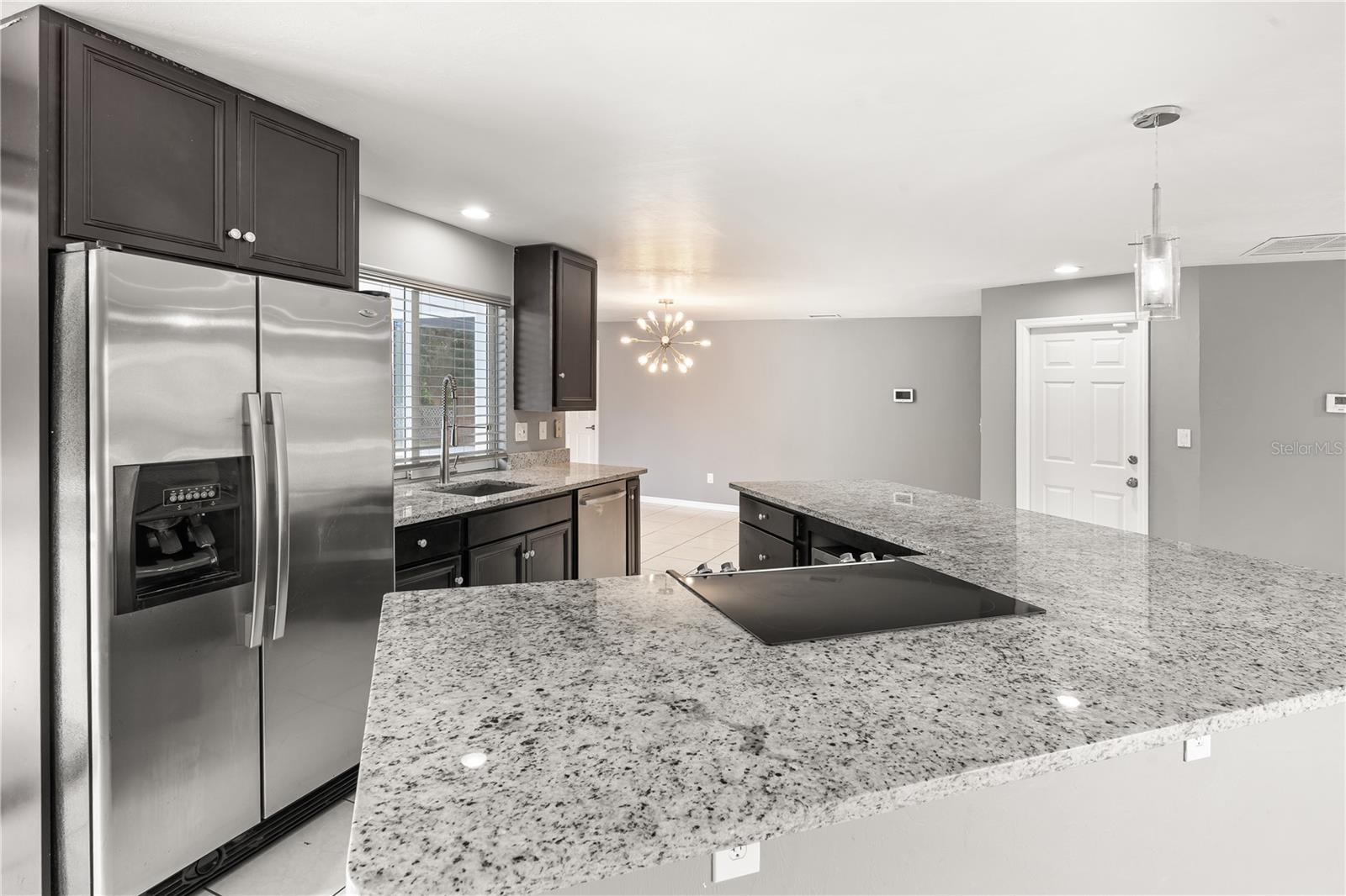 8707 CHATHAM ST, FORT MYERS, FL, 33907