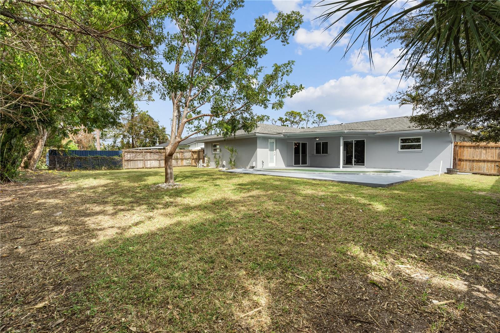 8707 CHATHAM ST, FORT MYERS, FL, 33907
