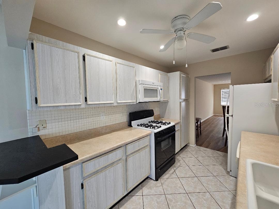 7975 58TH AVE N #402, ST PETERSBURG, FL, 33709