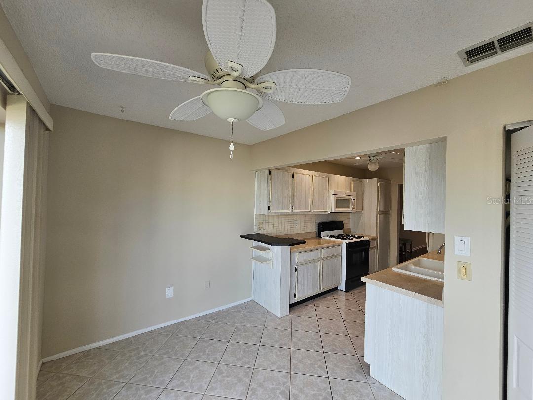 7975 58TH AVE N #402, ST PETERSBURG, FL, 33709