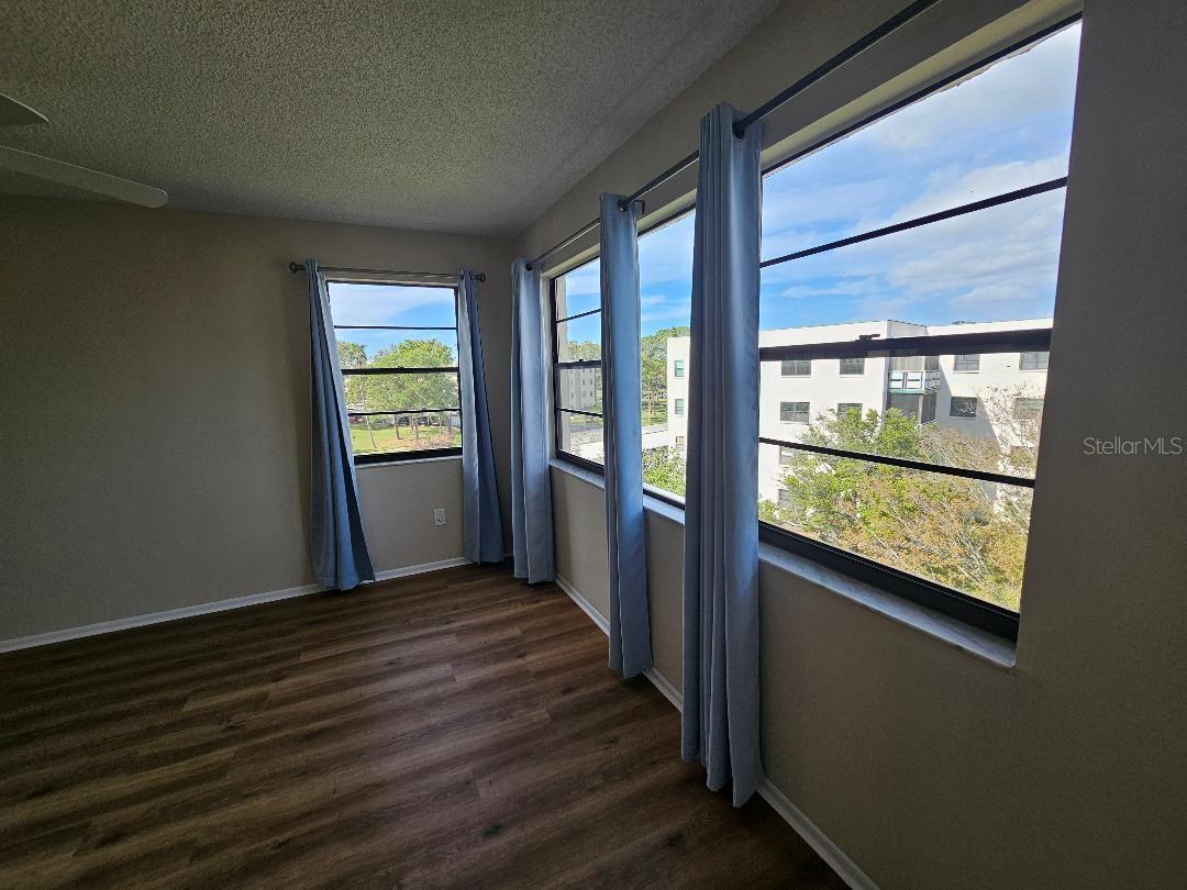 7975 58TH AVE N #402, ST PETERSBURG, FL, 33709