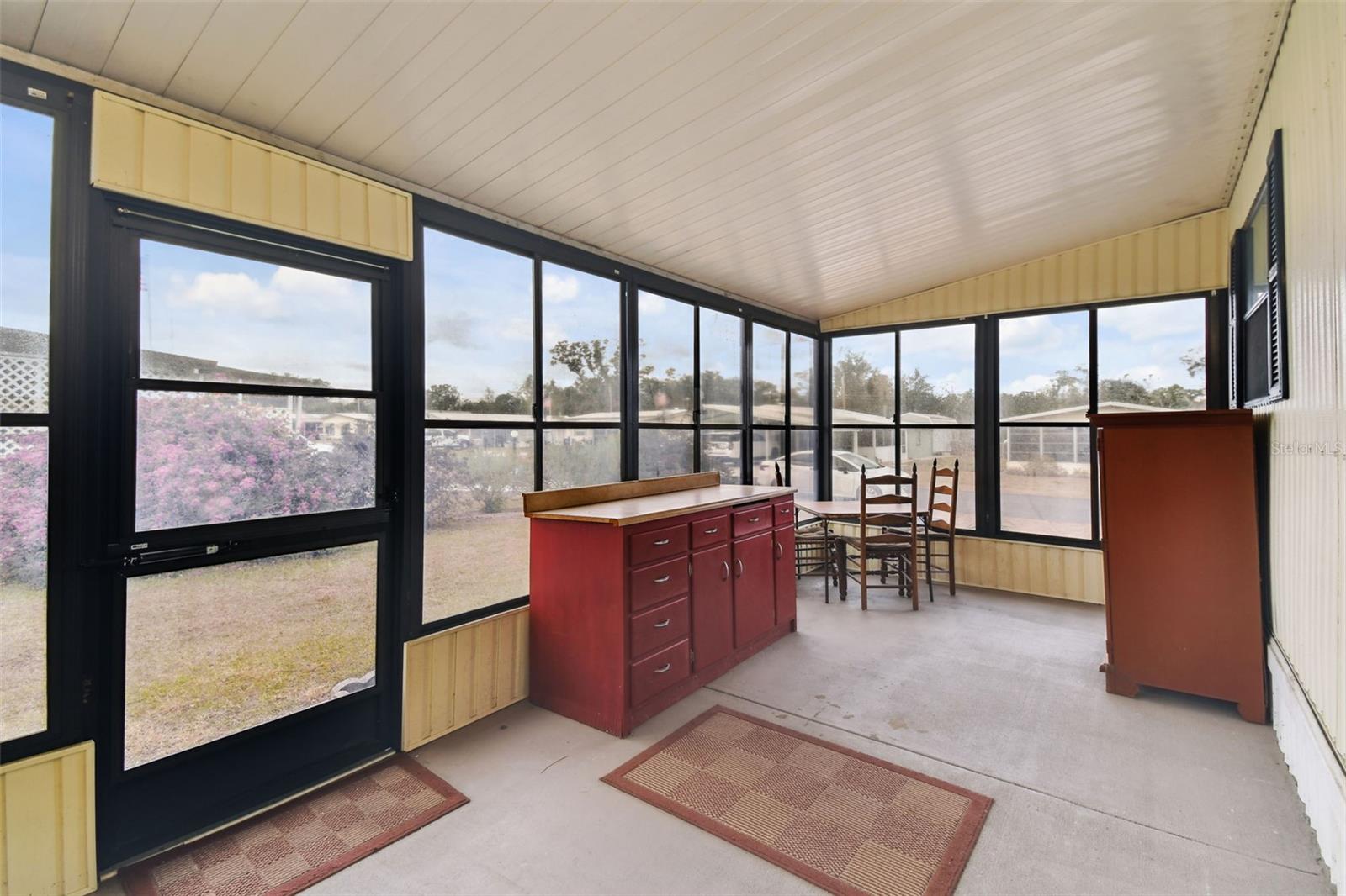 P4933486 Property Photo