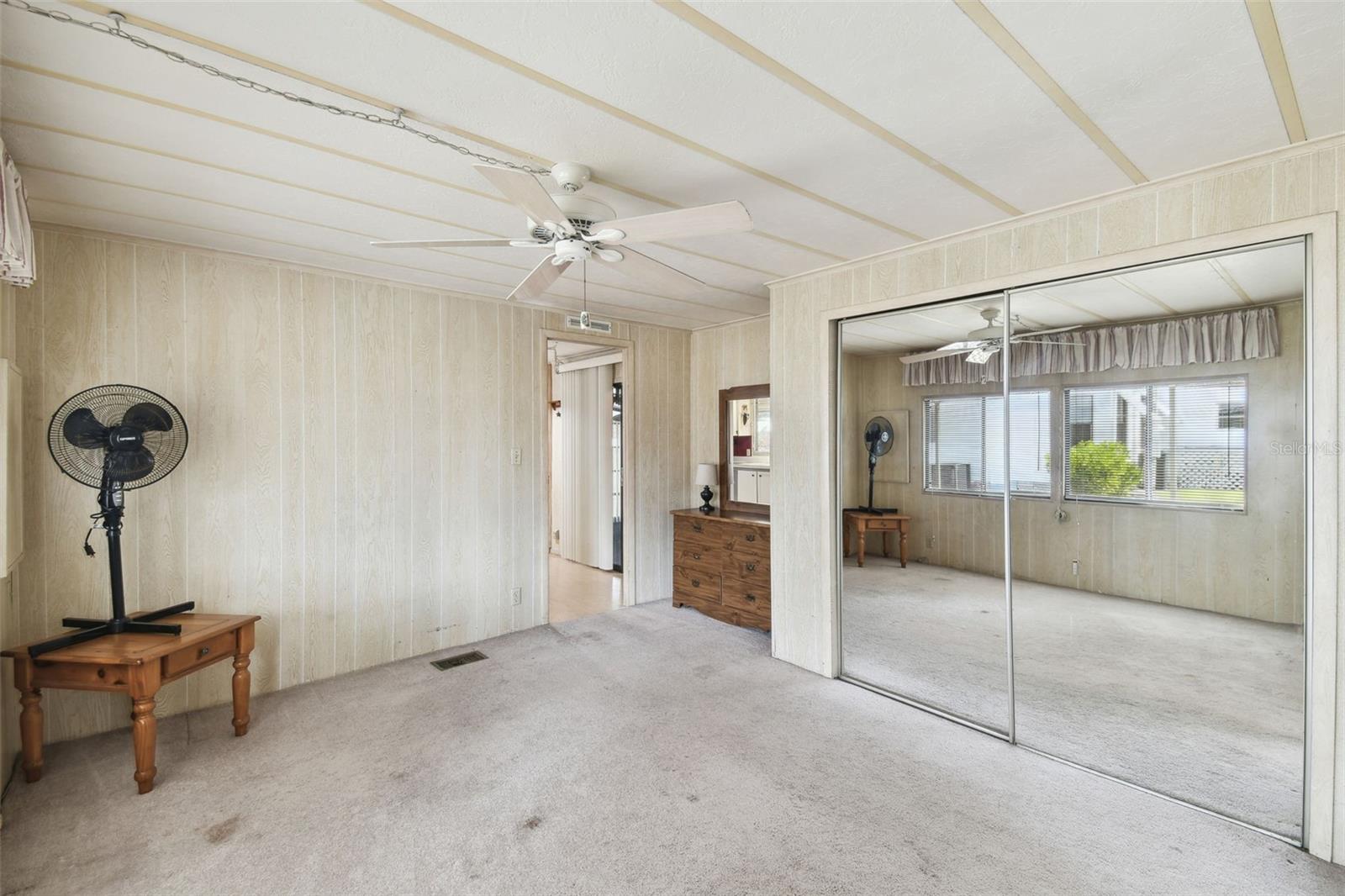 P4933486 Property Photo