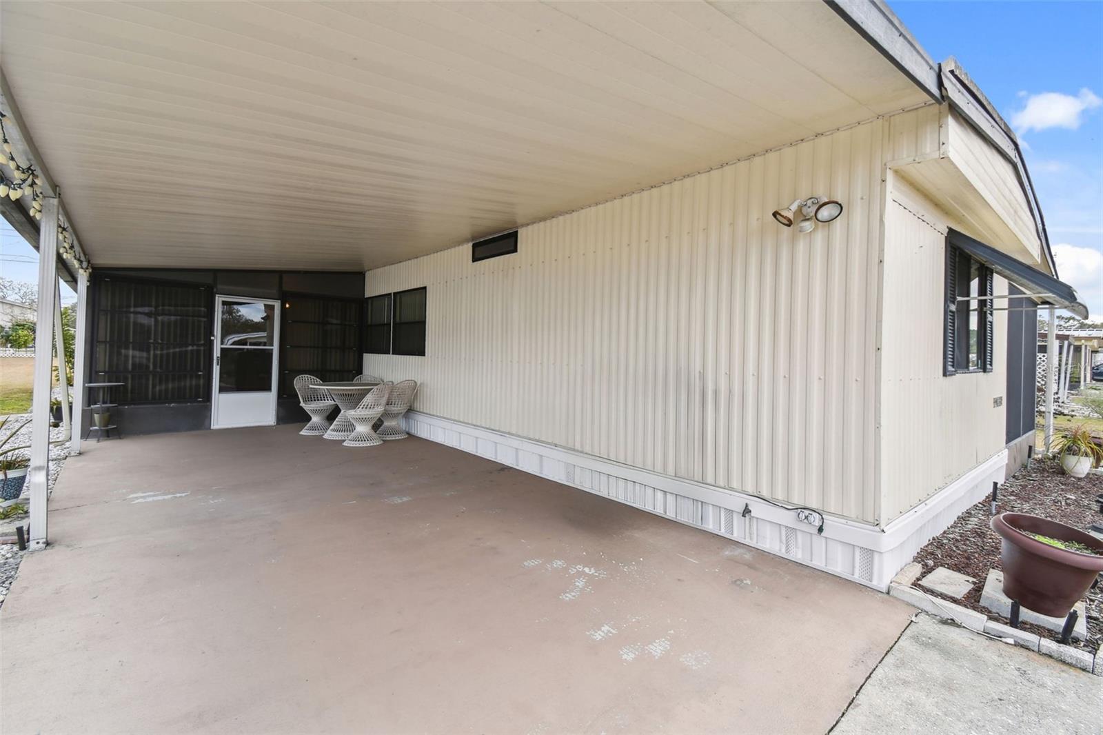 P4933486 Property Photo