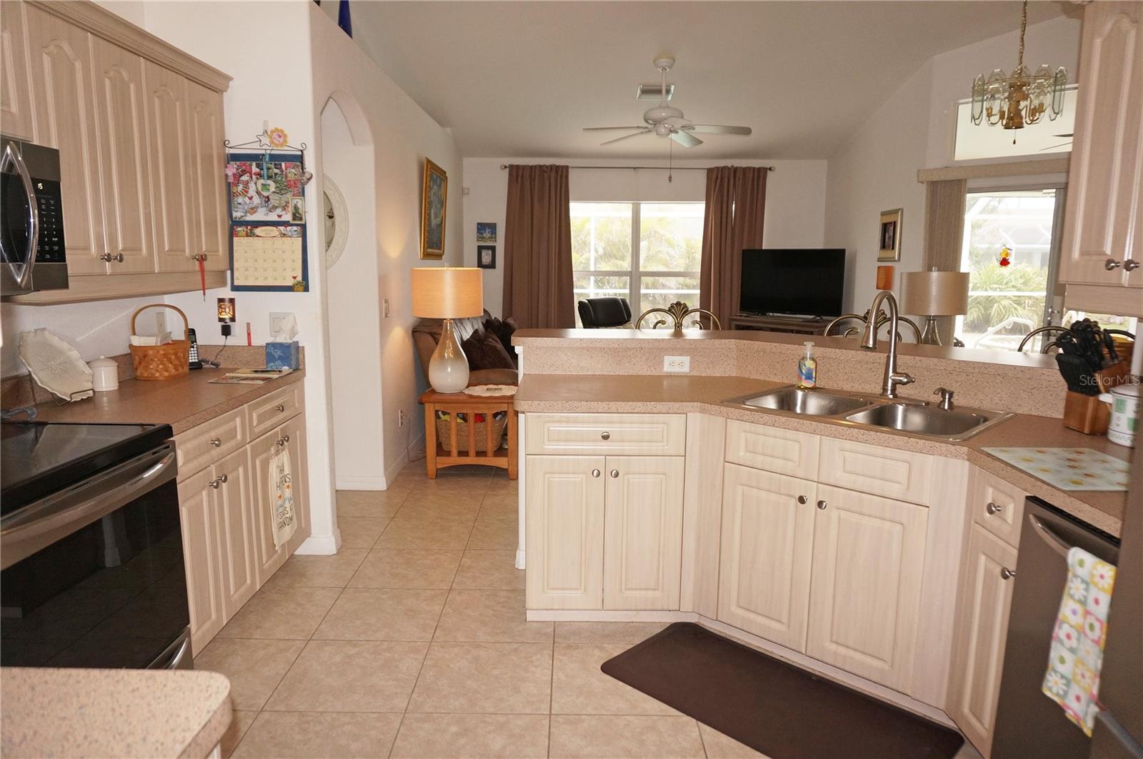 273 MARK TWAIN LN, ROTONDA WEST, FL, 33947