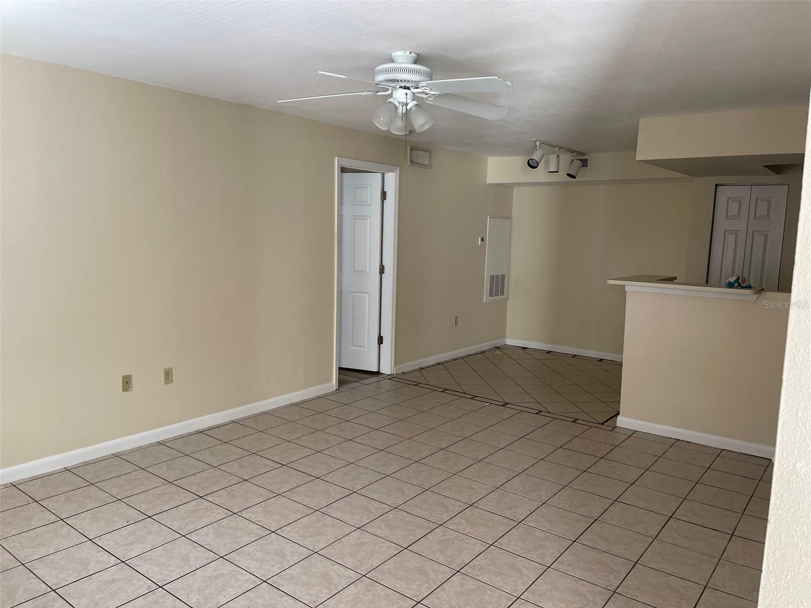 3008 PARKWAY BLVD #305, KISSIMMEE, FL, 34747