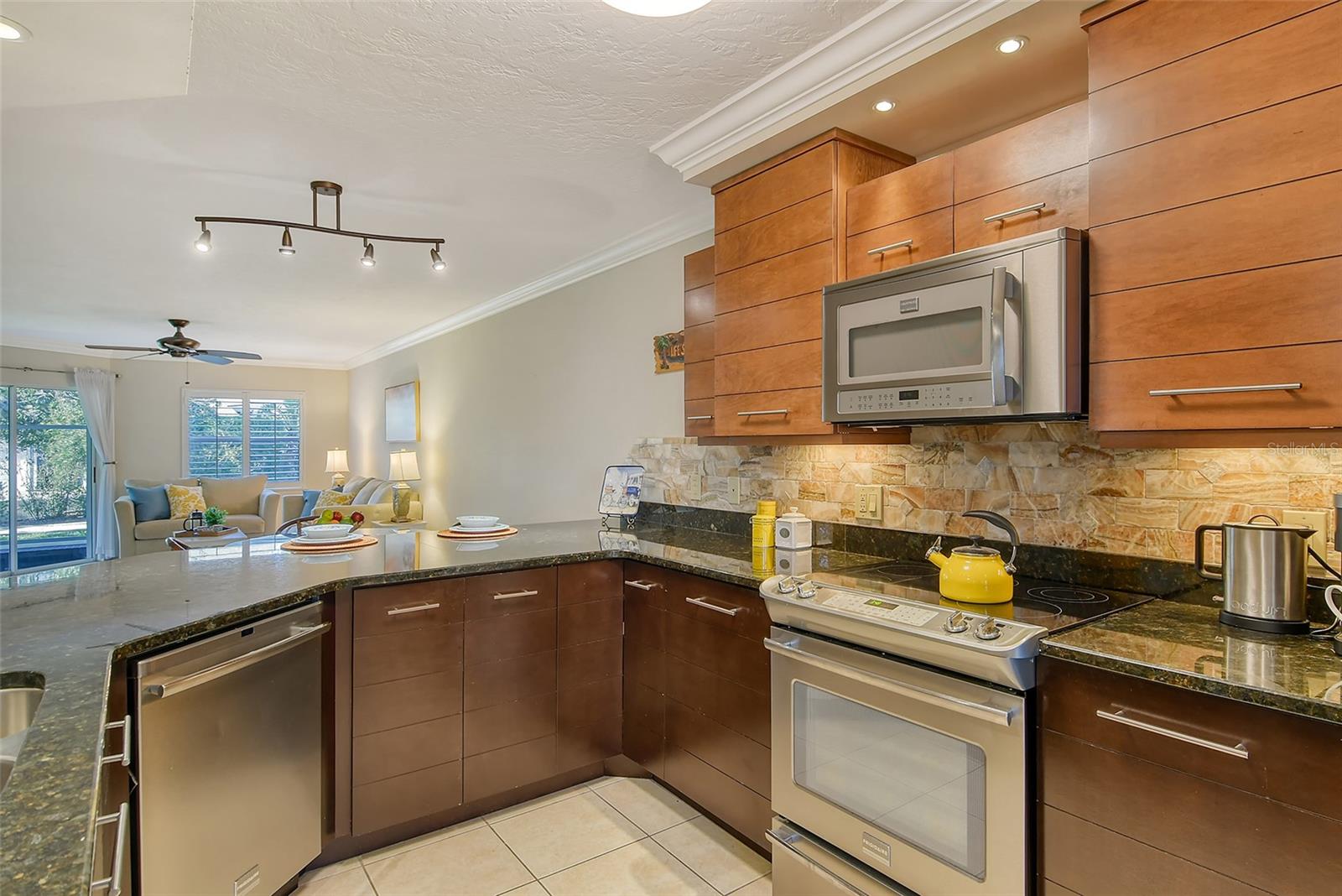 1243 SIESTA BAYSIDE DR #D, SARASOTA, FL, 34242