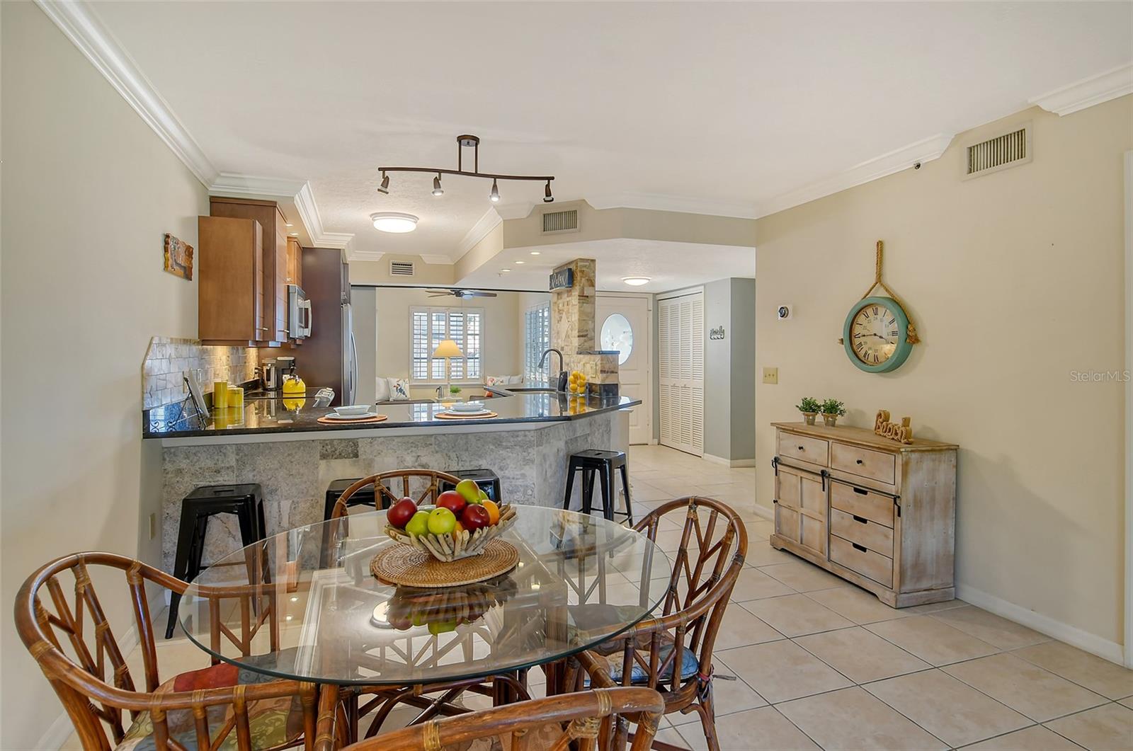 1243 SIESTA BAYSIDE DR #D, SARASOTA, FL, 34242