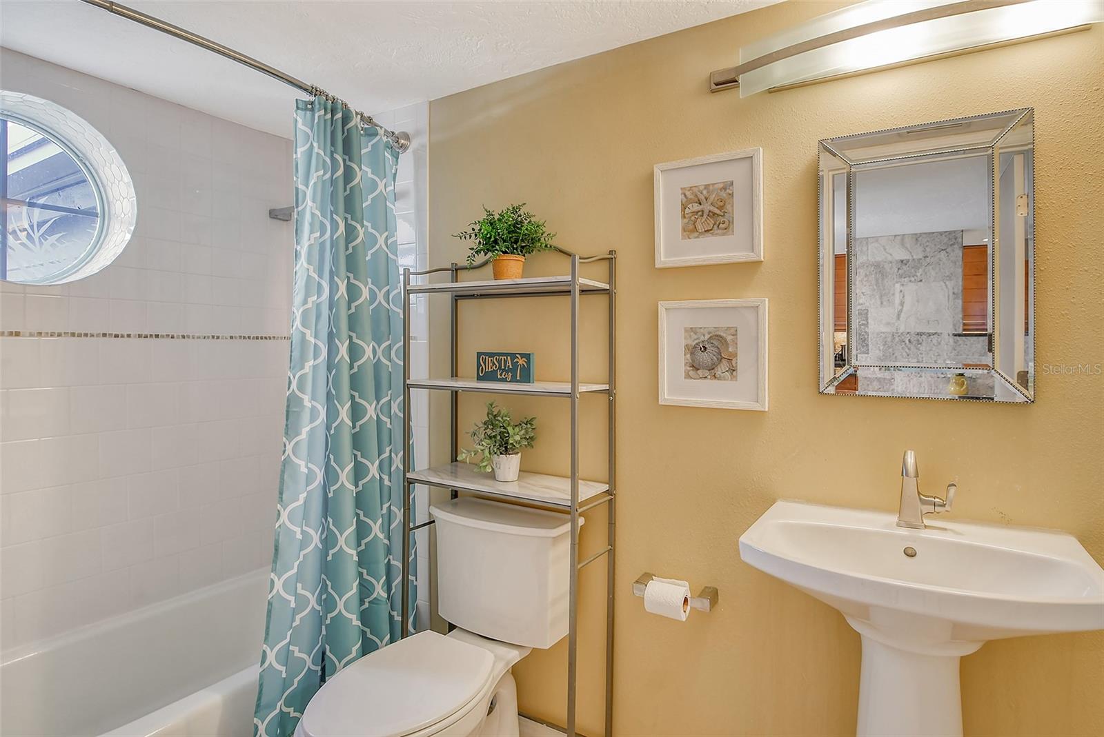 1243 SIESTA BAYSIDE DR #D, SARASOTA, FL, 34242