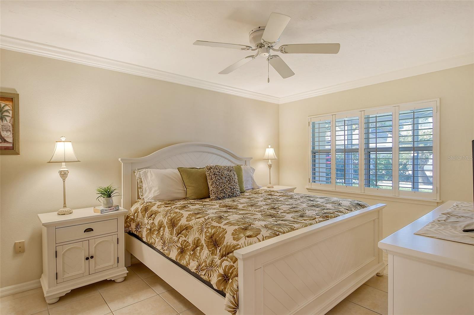 1243 SIESTA BAYSIDE DR #D, SARASOTA, FL, 34242