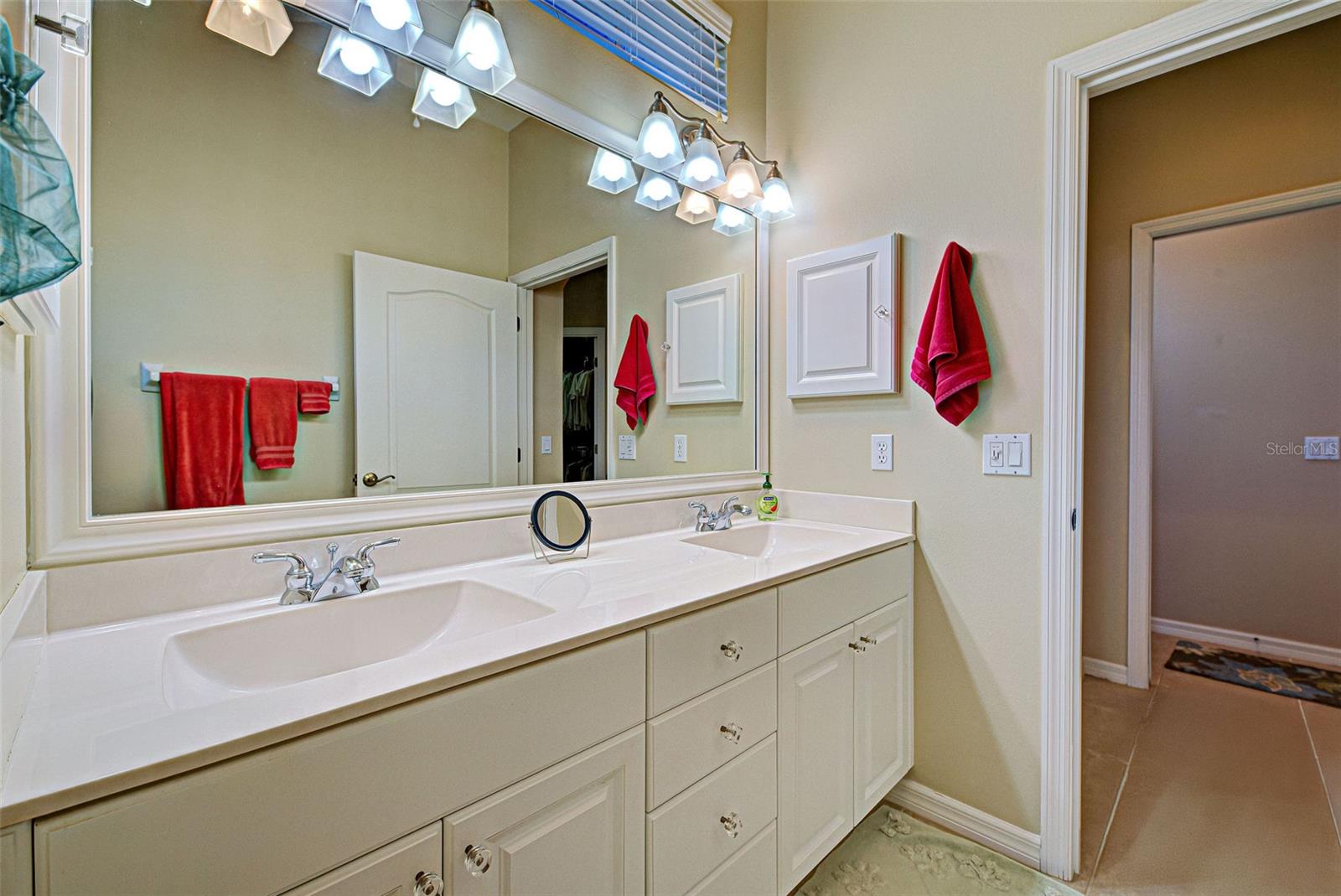 1655 LANCASHIRE DR #1655, VENICE, FL, 34293