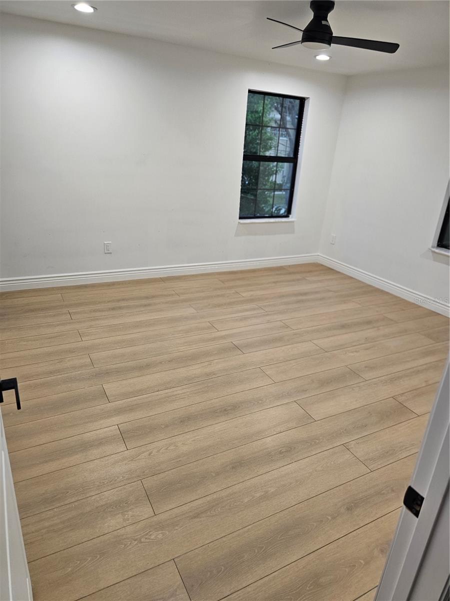 319 W WEST ST, TAMPA, FL, 33602