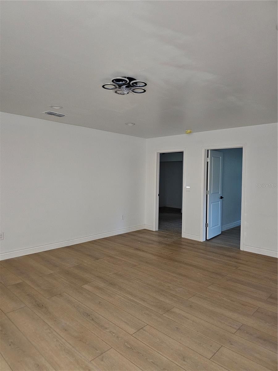319 W WEST ST, TAMPA, FL, 33602