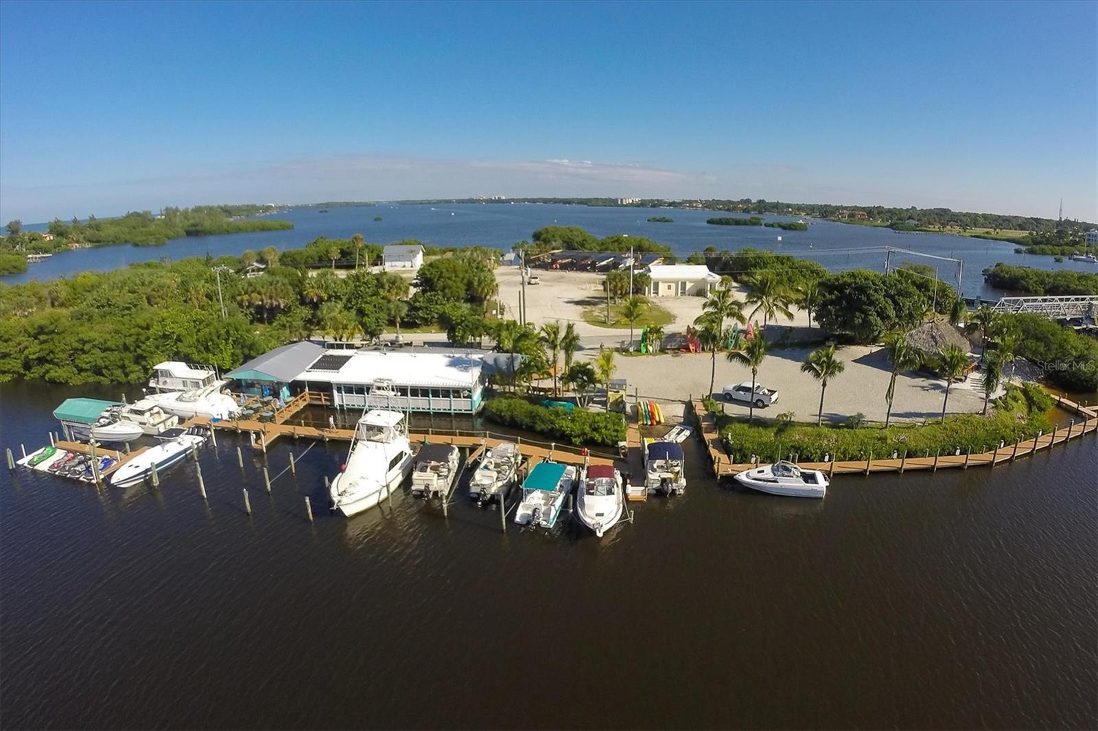 199 PALM AIR DR, OSPREY, FL, 34229