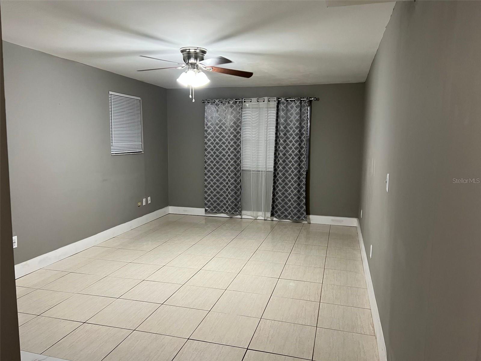 2801 AUBURN AVE W, TAMPA, FL, 33614