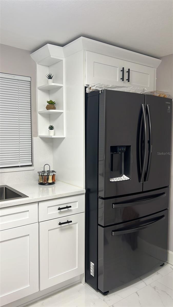 2801 AUBURN AVE W, TAMPA, FL, 33614