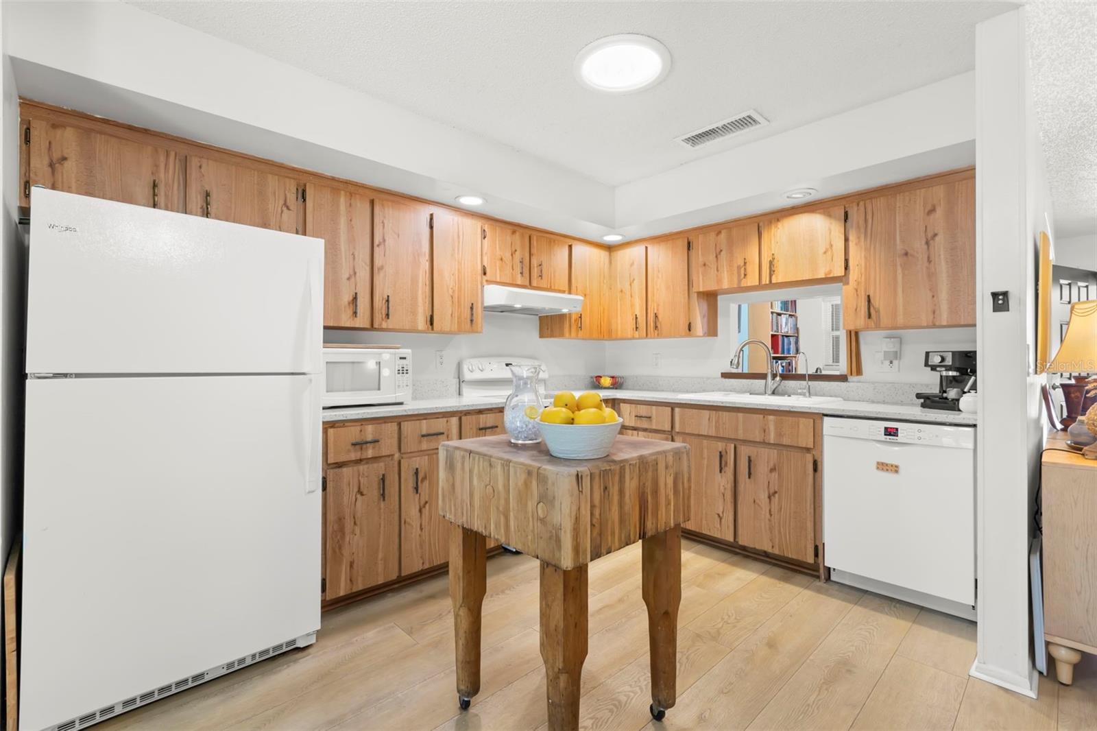 7262 55TH AVE N, ST PETERSBURG, FL, 33709