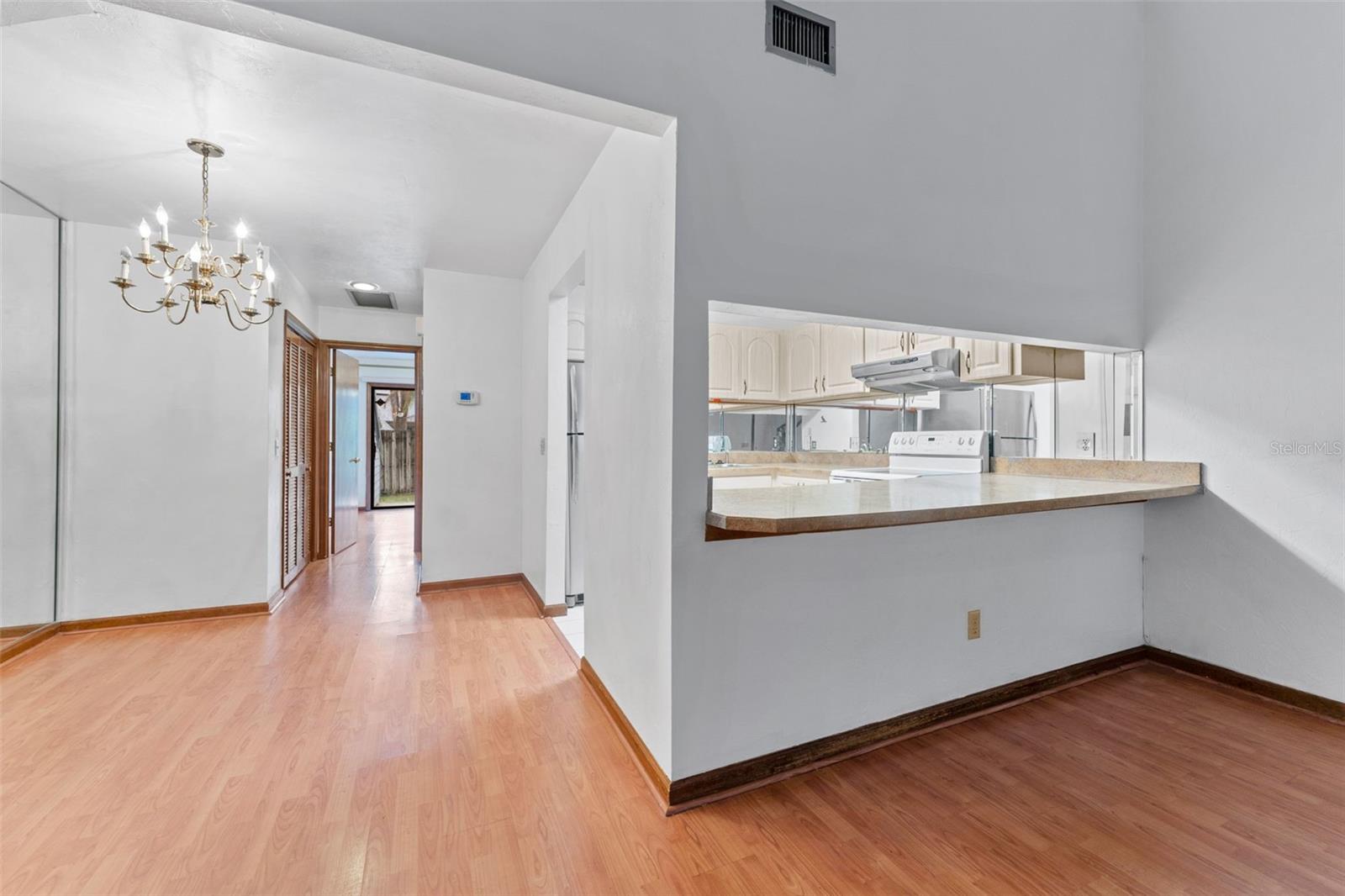 5206 PINE MILL CT, TEMPLE TERRACE, FL, 33617