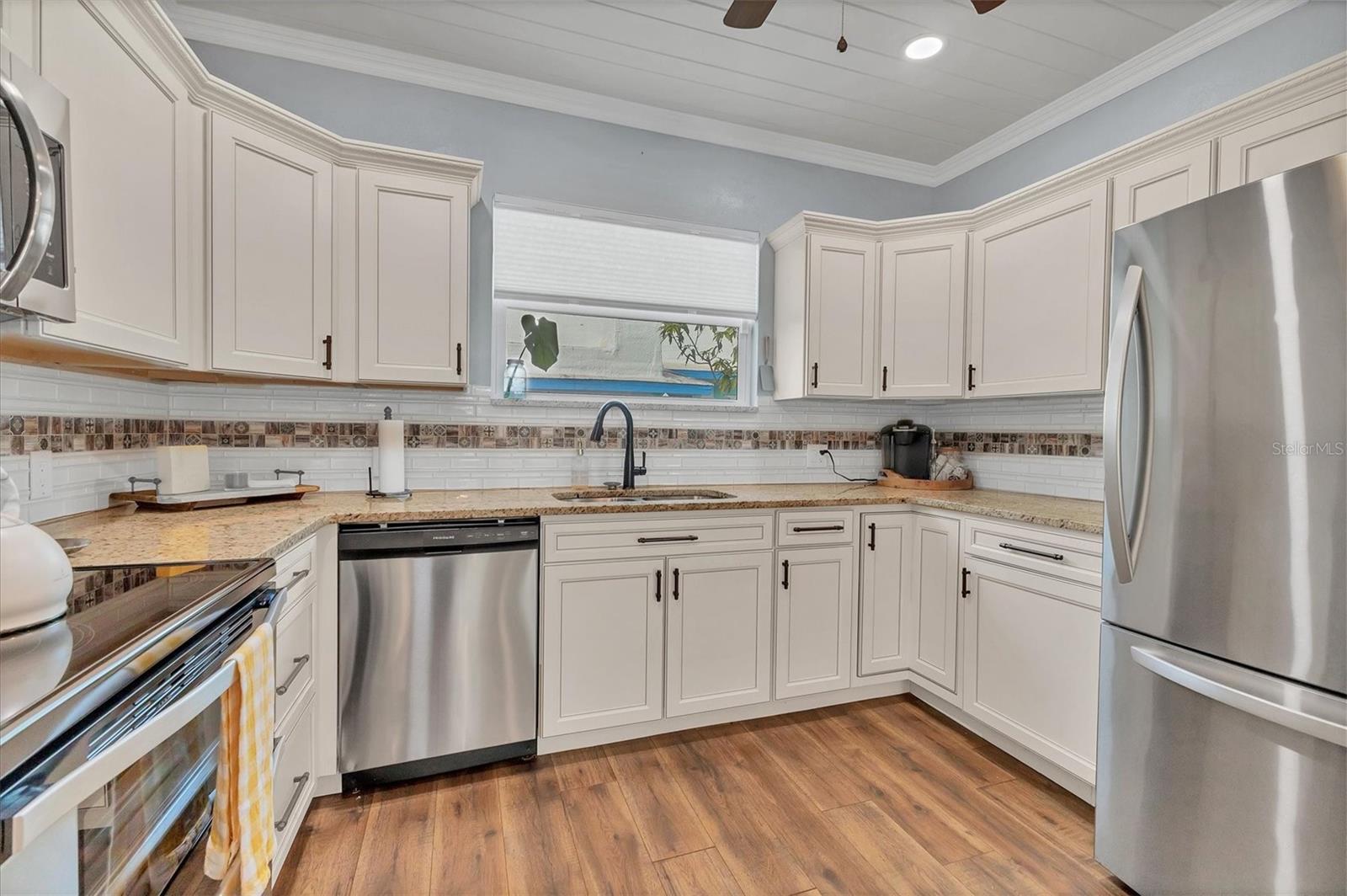 305 PAMETO RD, NOKOMIS, FL, 34275