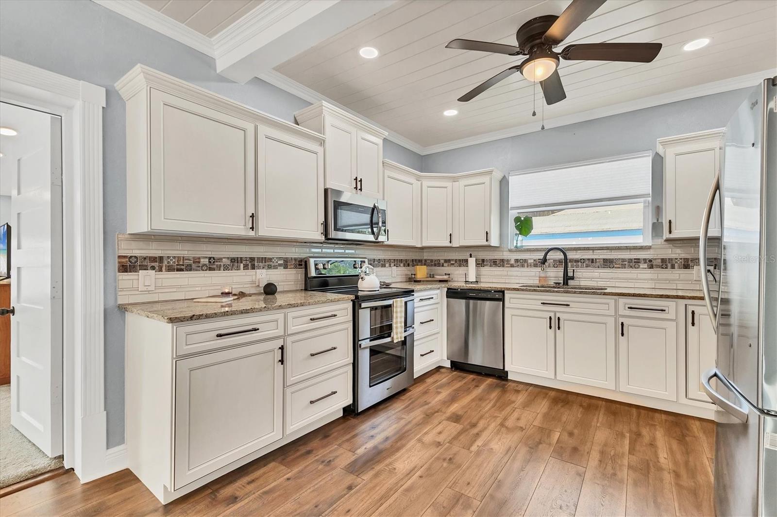 305 PAMETO RD, NOKOMIS, FL, 34275