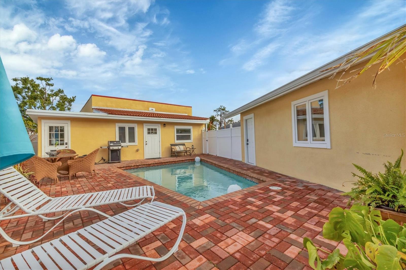 305 PAMETO RD, NOKOMIS, FL, 34275