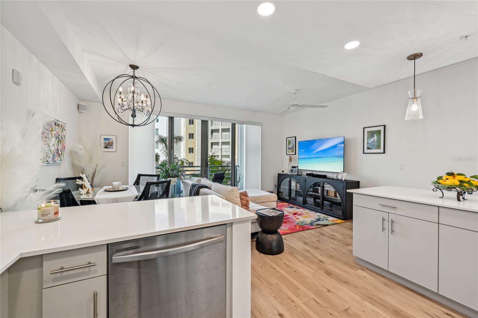 1703 N TAMIAMI TRL #209, SARASOTA, FL, 34234