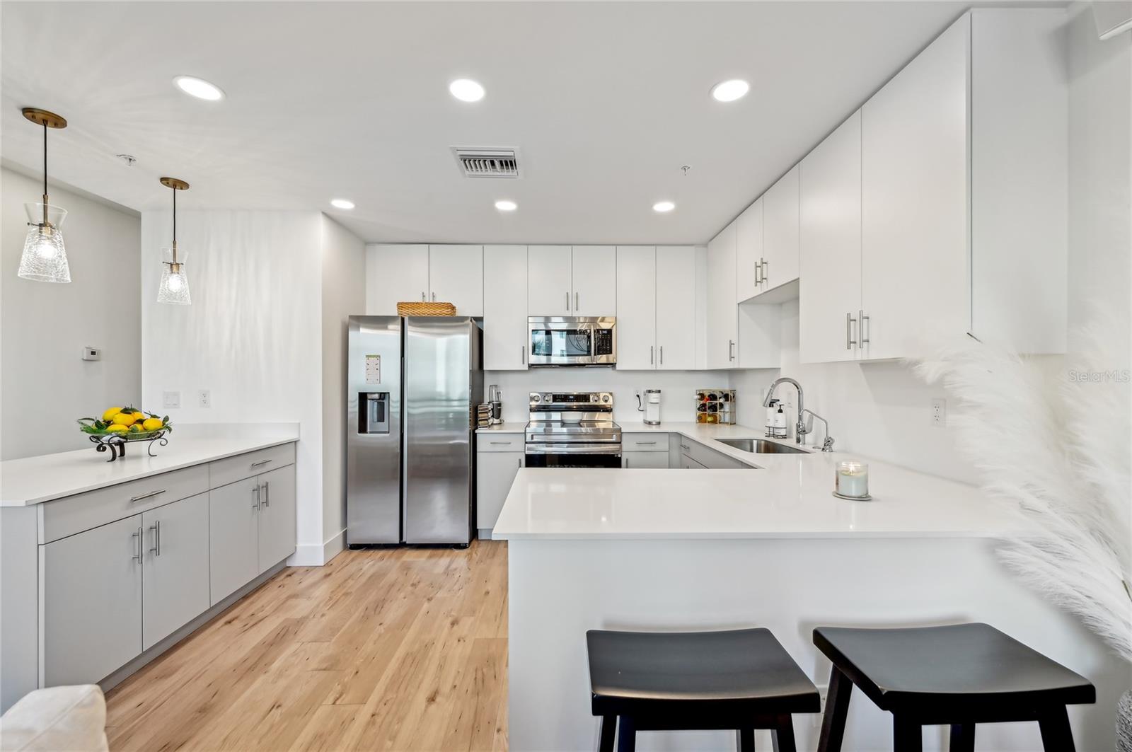 1703 N TAMIAMI TRL #209, SARASOTA, FL, 34234