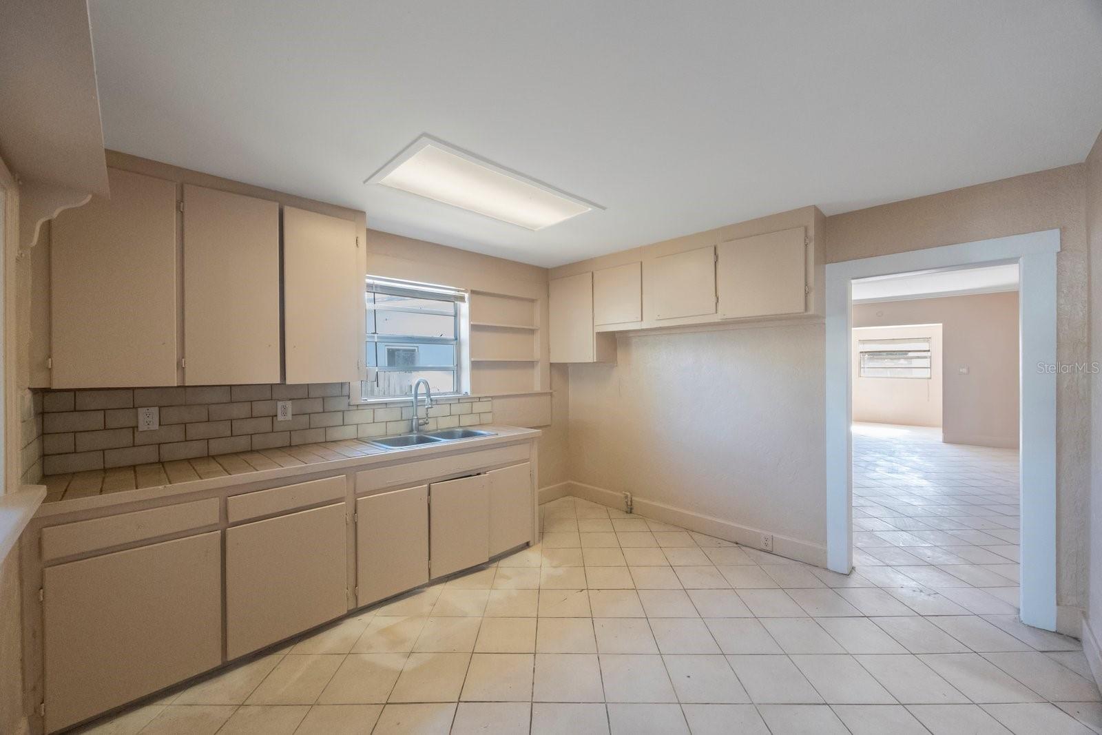 4135 4TH AVE N, ST PETERSBURG, FL, 33713
