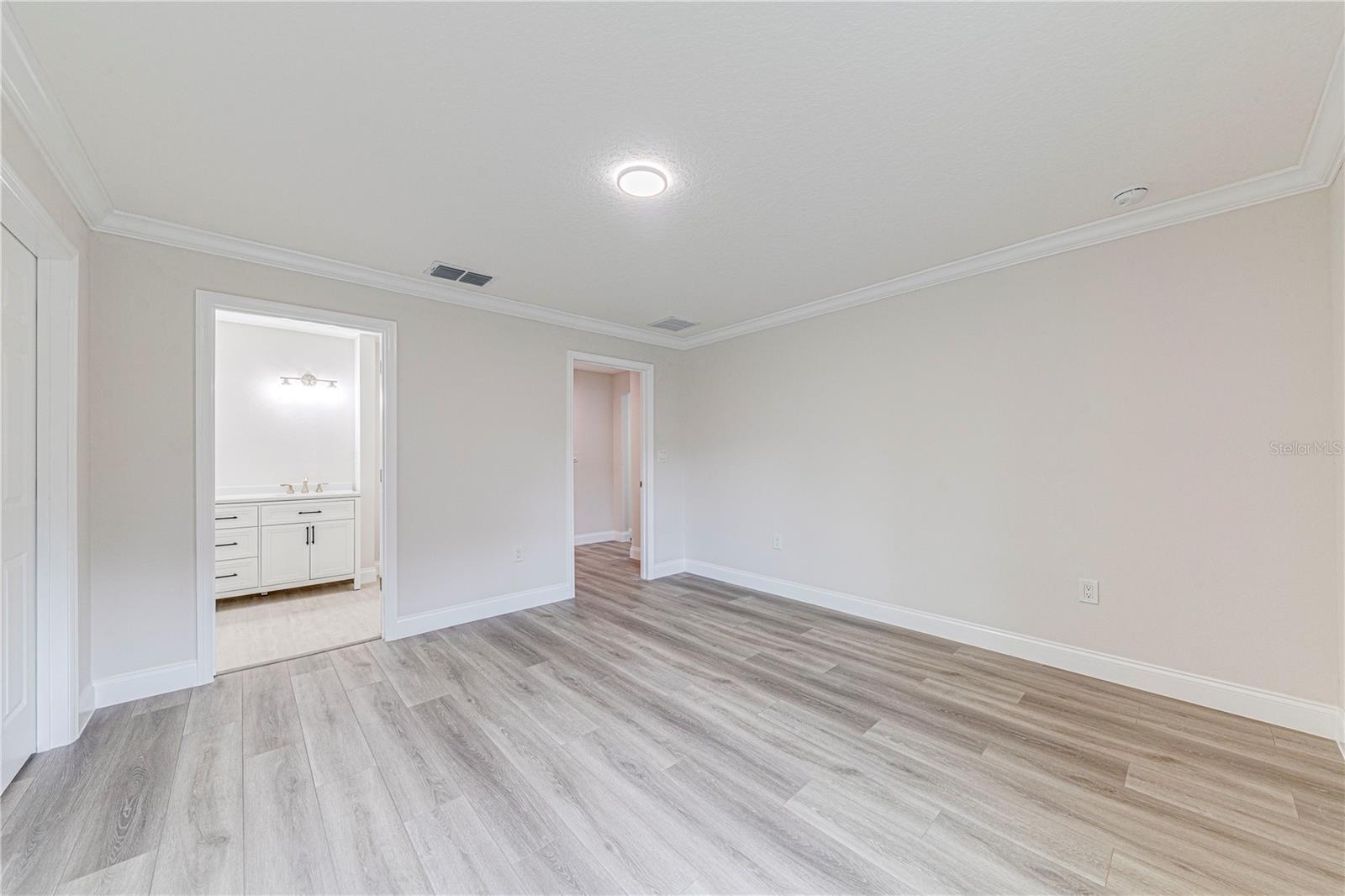 157 S LAKEVIEW DR, LAKE HELEN, FL, 32744