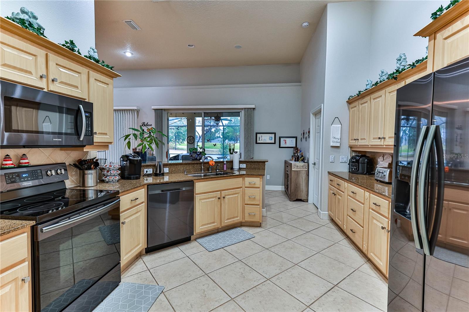 706 LAKE DIAMOND AVE, OCALA, FL, 34472