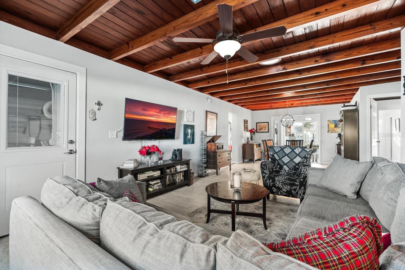 135 N PALMETTO AVE, FLAGLER BEACH, FL, 32136