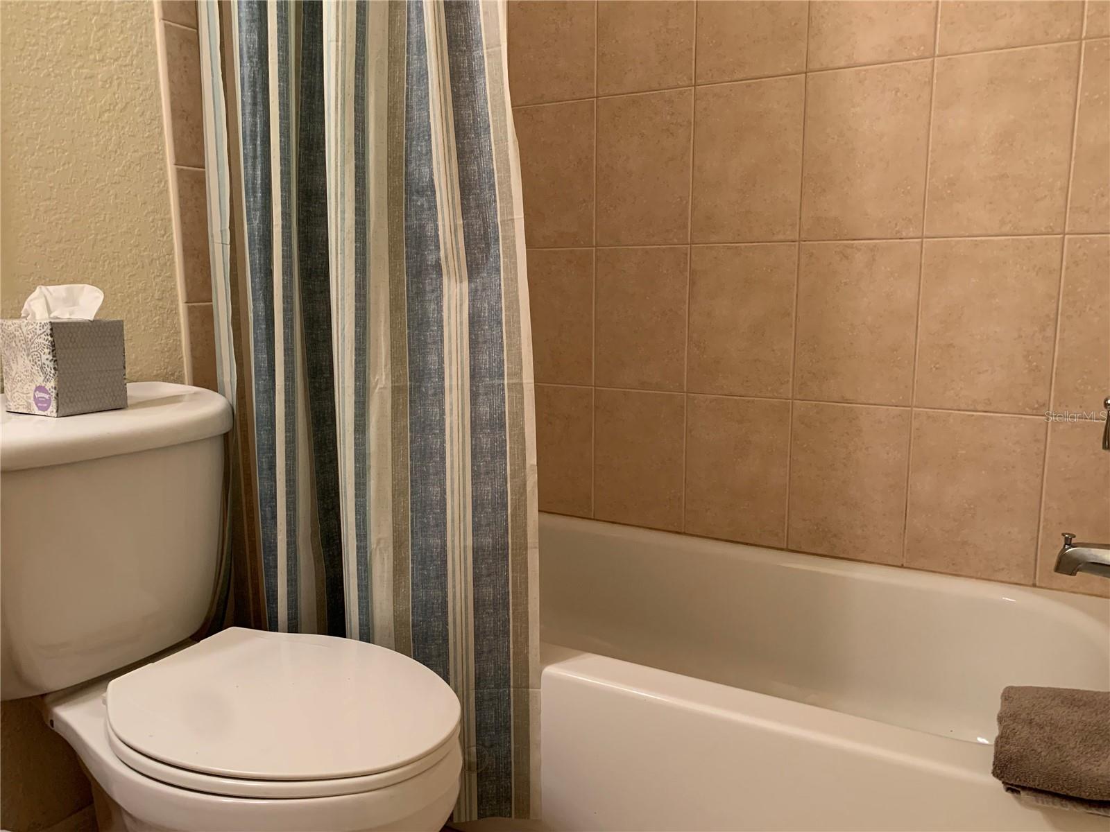 930 LA COSTA CIR #6, SARASOTA, FL, 34237
