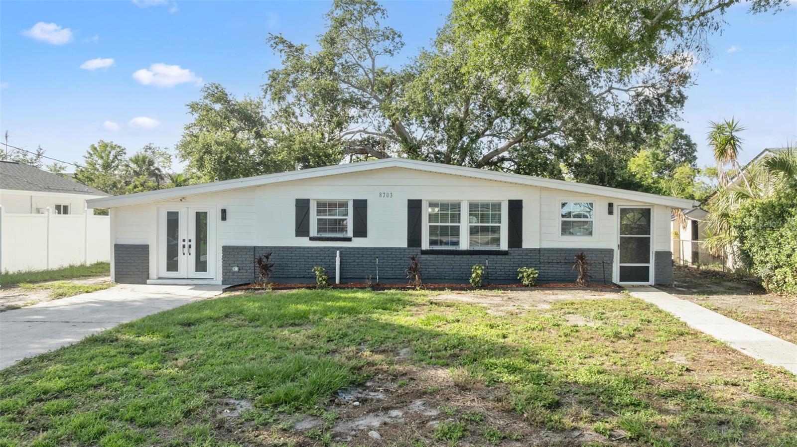8703 DRIFTWOOD DR, TAMPA, FL, 33615