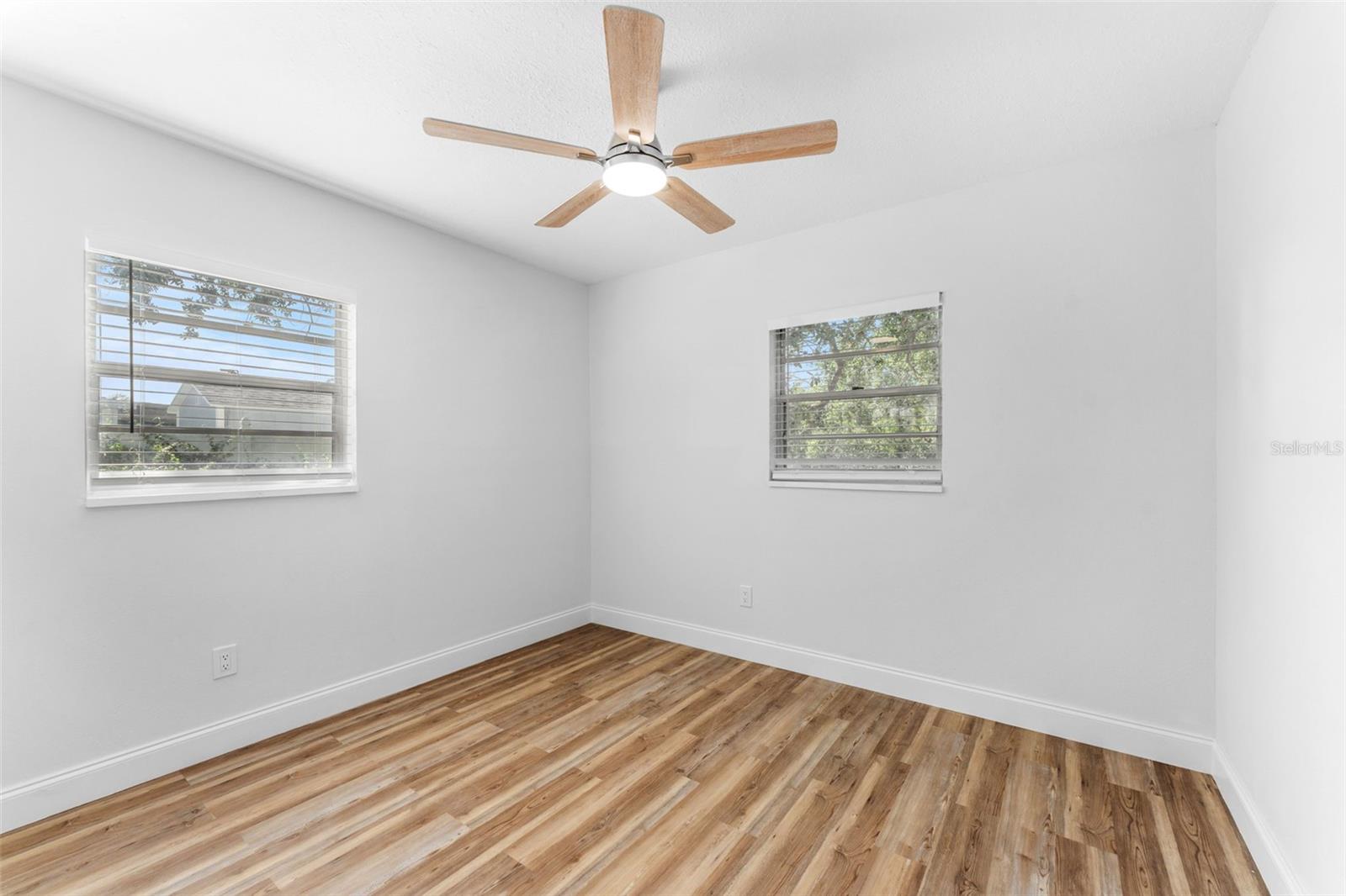 8703 DRIFTWOOD DR, TAMPA, FL, 33615