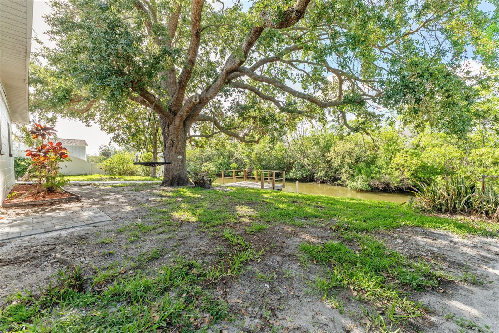 8703 DRIFTWOOD DR, TAMPA, FL, 33615