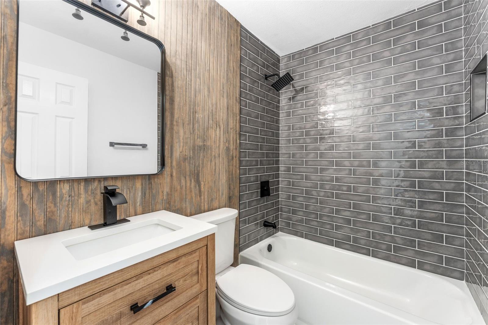 8703 DRIFTWOOD DR, TAMPA, FL, 33615