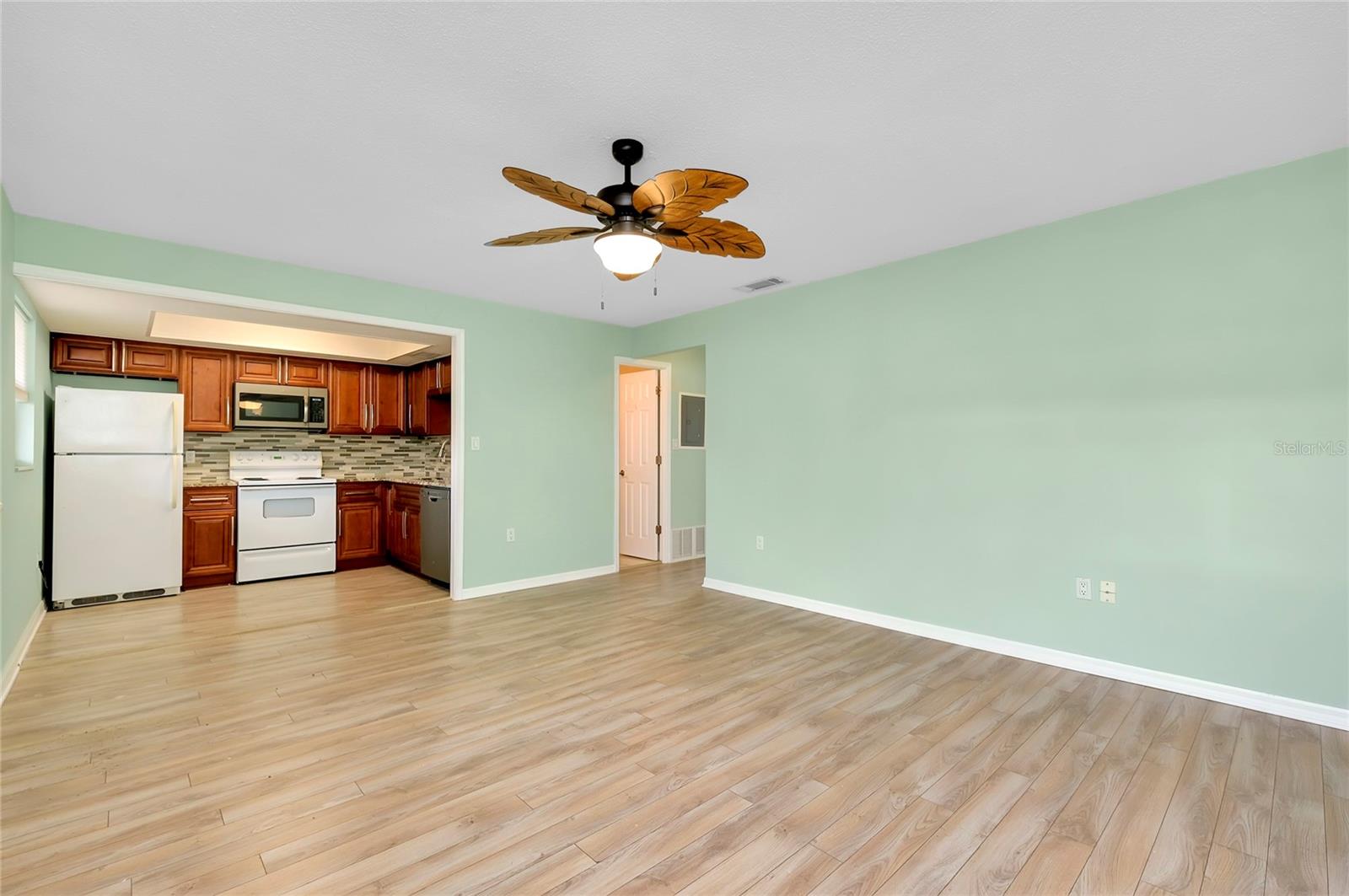 460 BASE AVE E #122, VENICE, FL, 34285