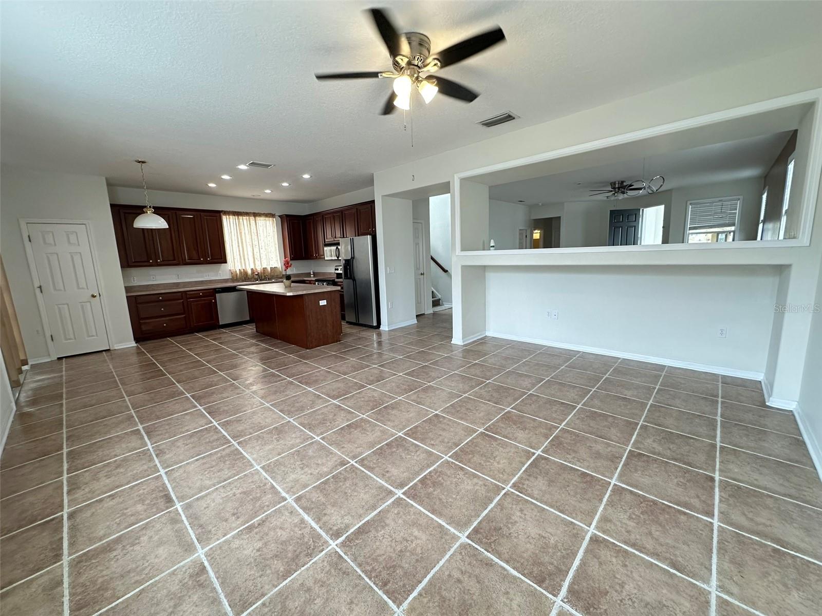 9118 MIRAH WIND PL, LAND O LAKES, FL, 34638
