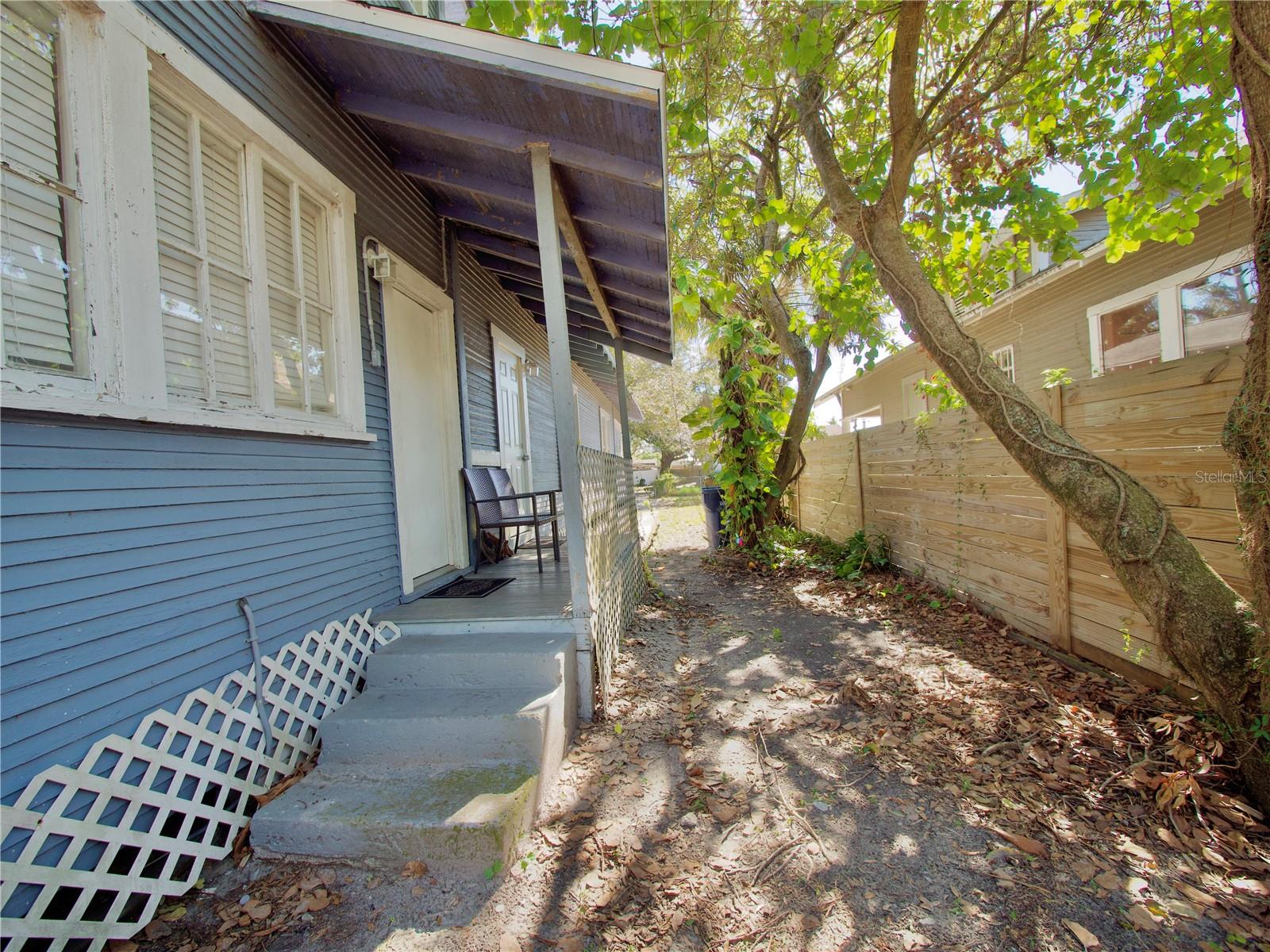 1004 E 22ND AVE, TAMPA, FL, 33605