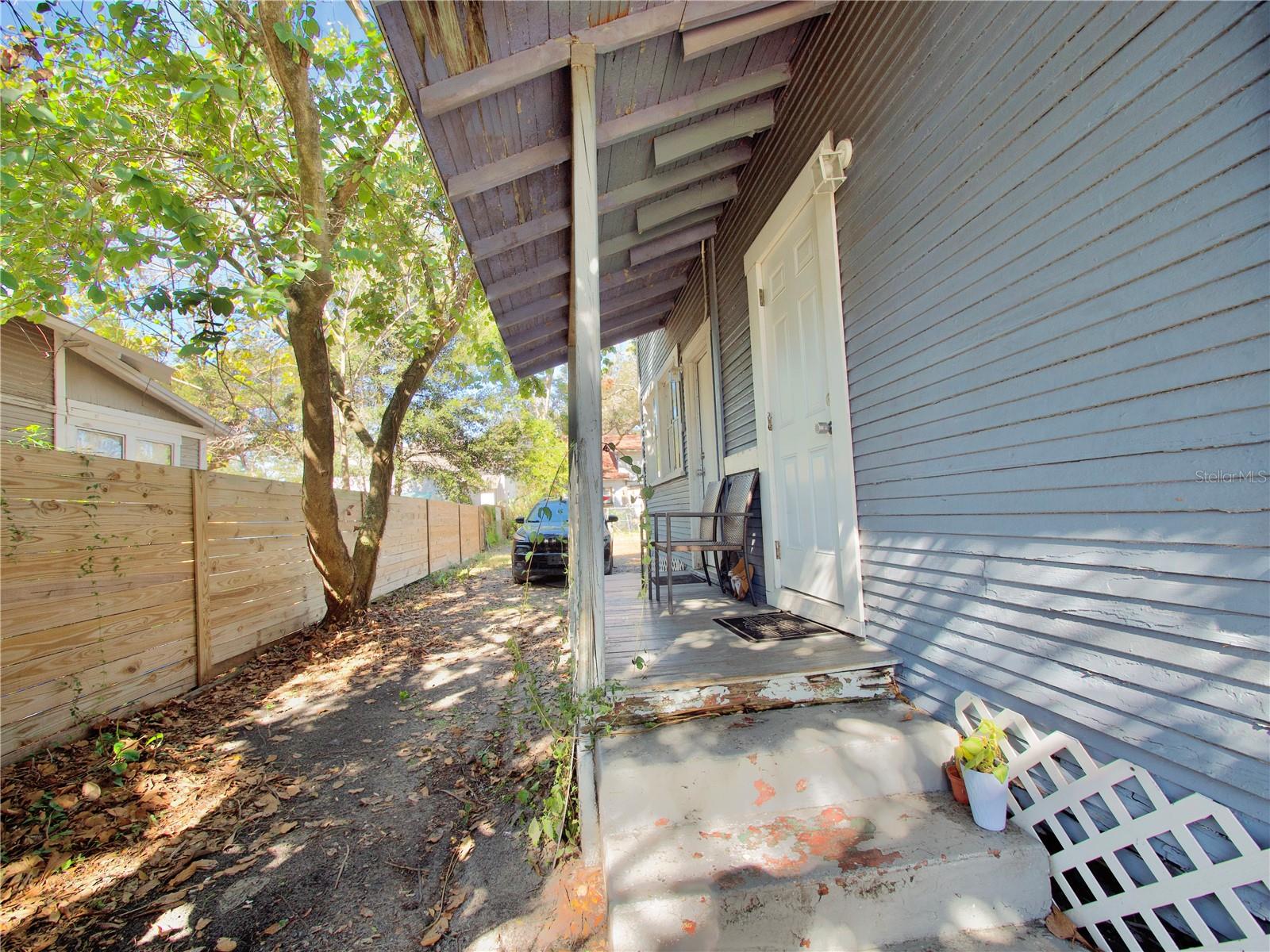 1004 E 22ND AVE, TAMPA, FL, 33605