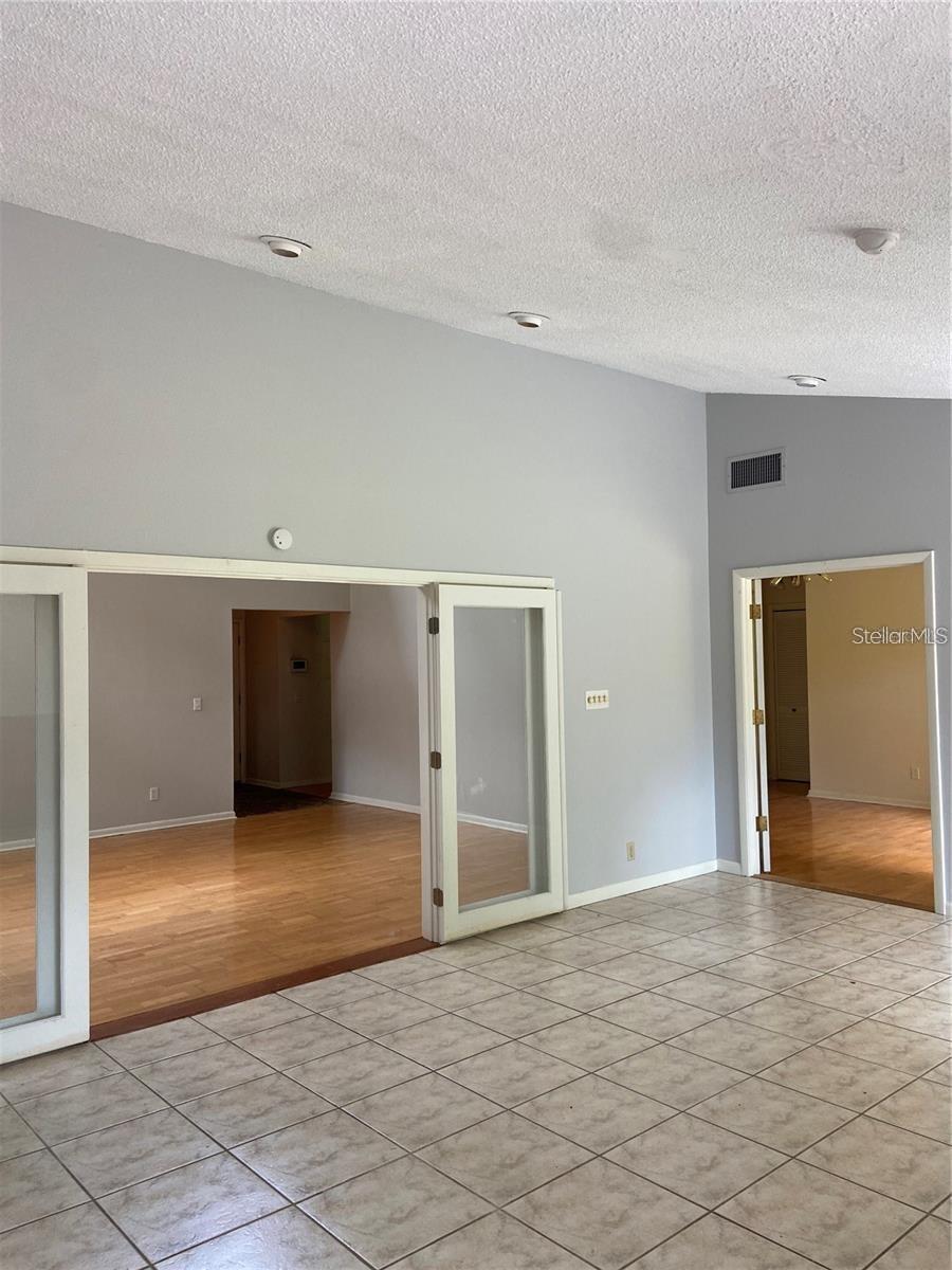 11807 N 51ST ST, TEMPLE TERRACE, FL, 33617