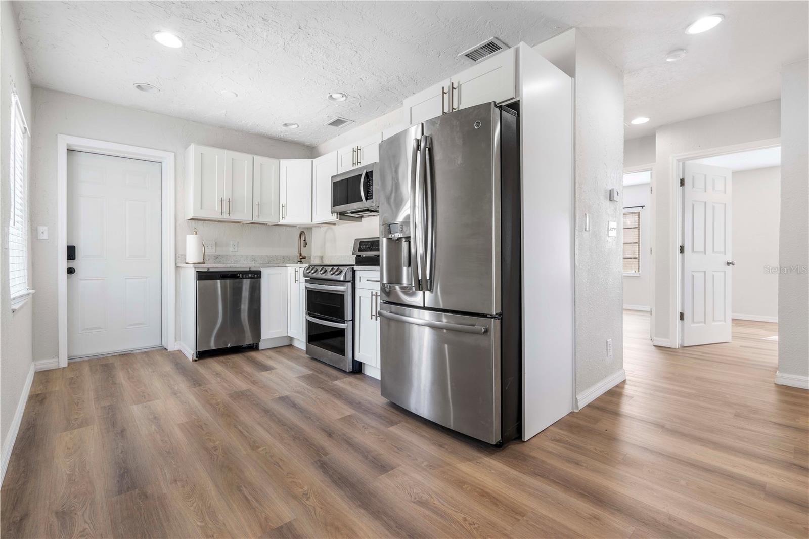 4020 S WEST SHORE BLVD, TAMPA, FL, 33611