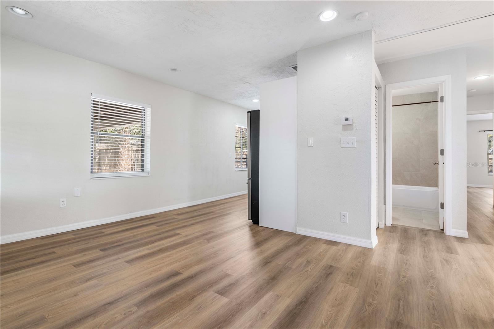 4020 S WEST SHORE BLVD, TAMPA, FL, 33611