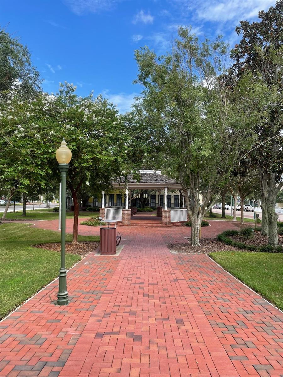 301 W BAY DR #6, LARGO, FL, 33770