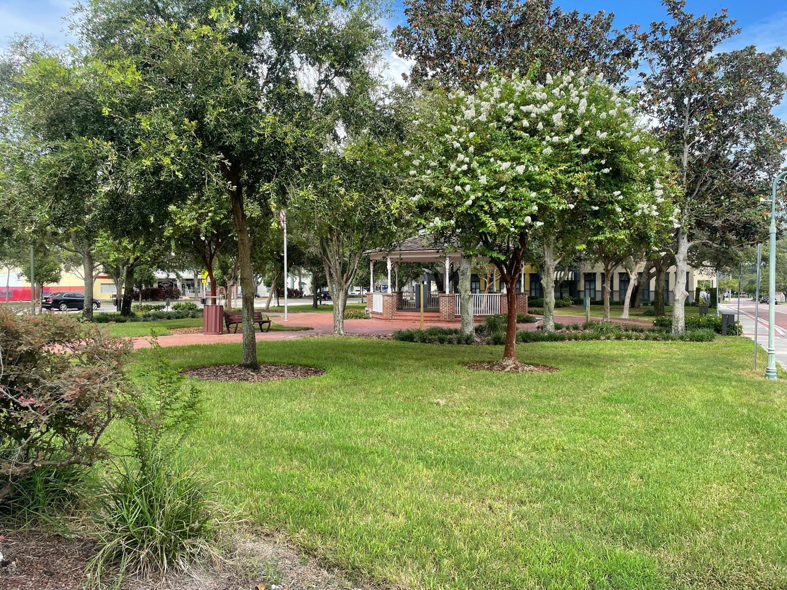 301 W BAY DR #6, LARGO, FL, 33770